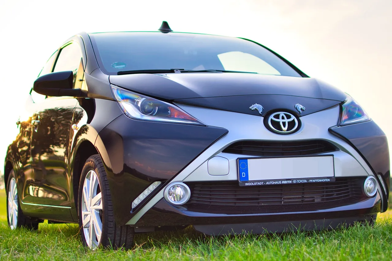 Duże felgi w elektrykach kradną zasięg. Różnica sięga 60 km