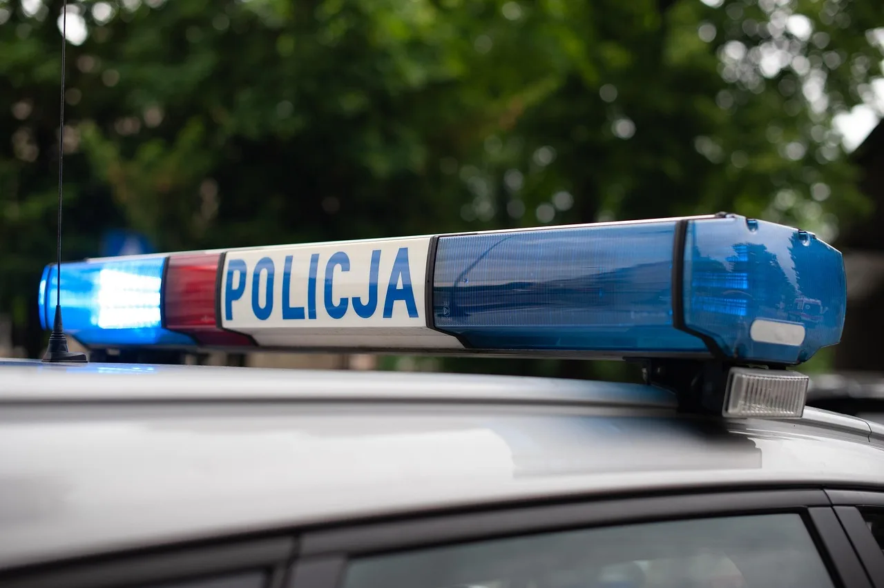 Koniec z prywatnymi radiowozami na polskich drogach. Ministerstwo zamyka lukę prawną
