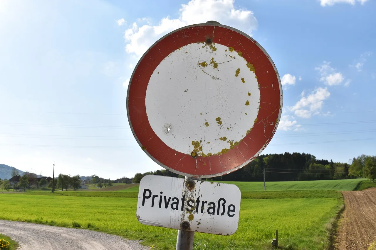 88 sekund na stacji w Austrii. Kierowca dostał rachunek na 372 euro za brak tankowania