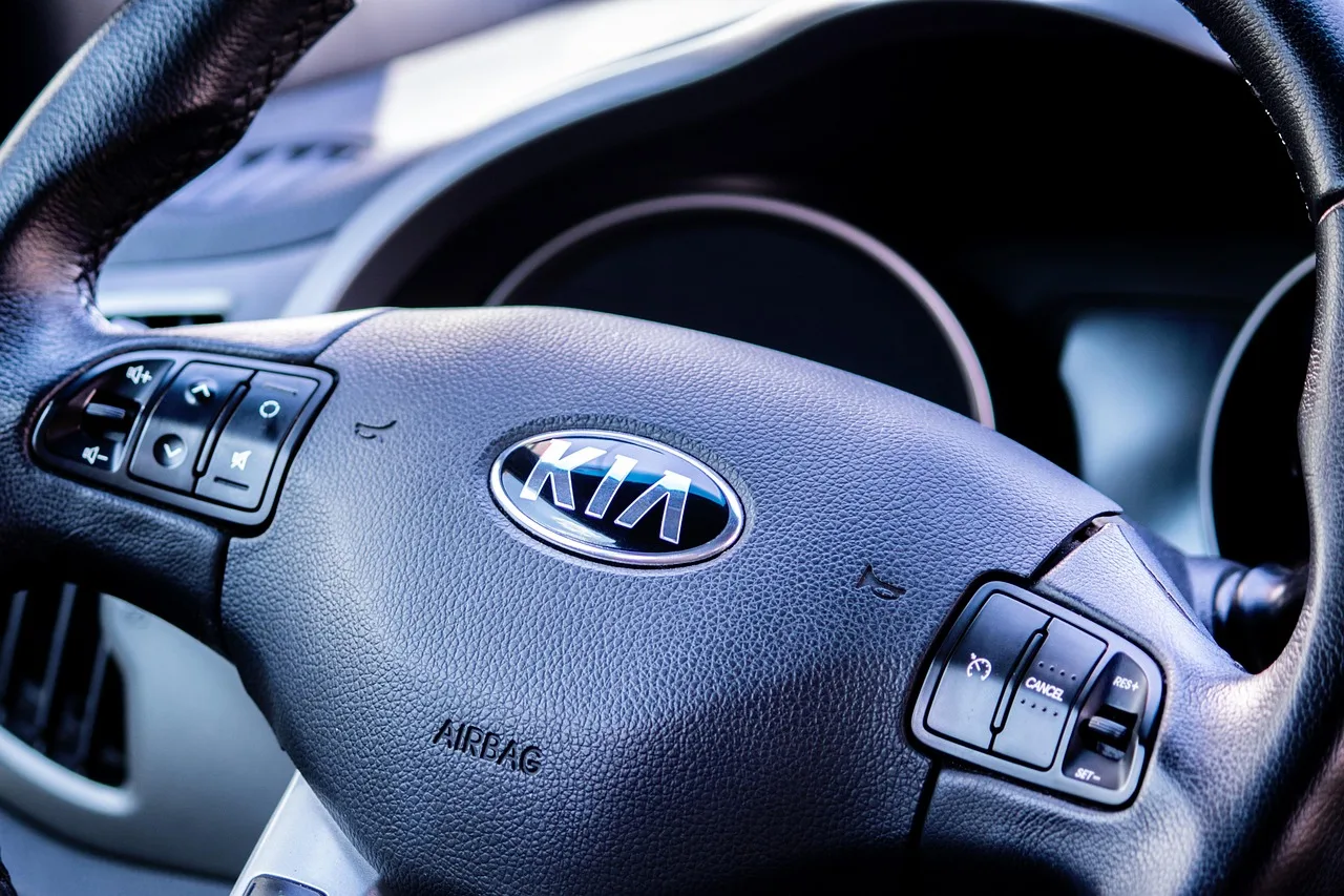 Baterie elektryków po 100 tys. km – Kia i Hyundai na czele. Zaskakujący ranking